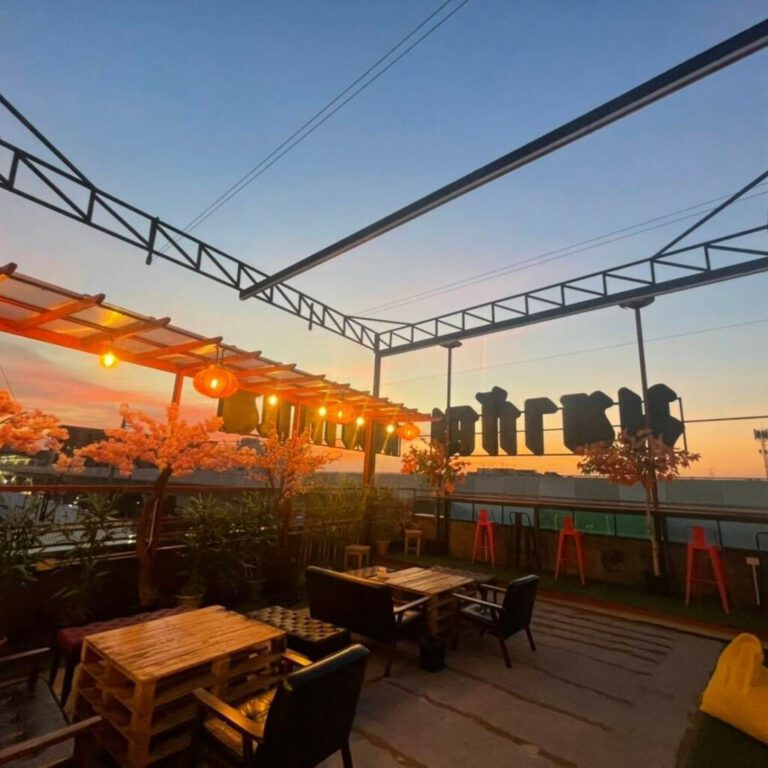 boonchu ganjana cafe 768x768